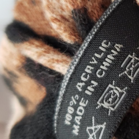 Veond Leopard Print Infinity Scarf - Picture 5 of 7